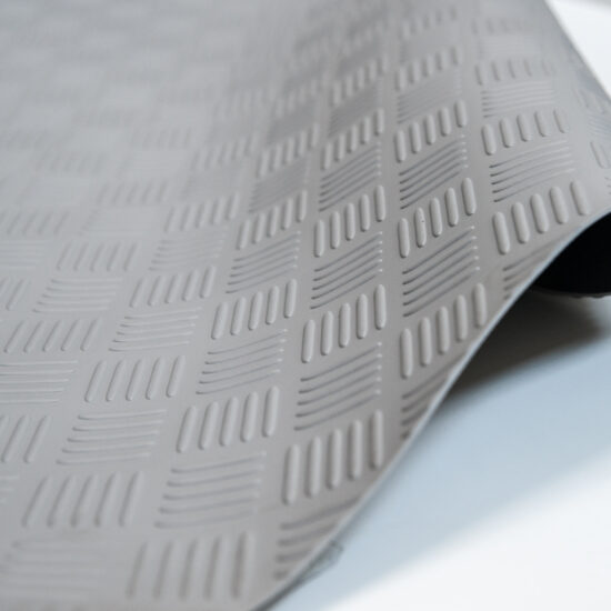 Wykładzina gumowa szary checker TPE 3 mm SCP szerokość 1,2 m