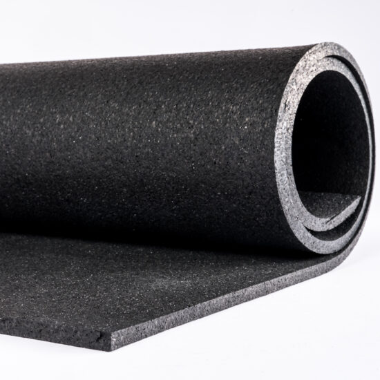 Mata fitness z regranulatu 1050kg/m3 6 mm SCP szerokość 1,25 m